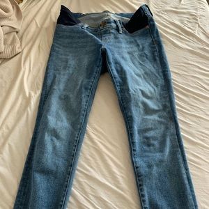Madewell. Size 29 maternity skinny leg jeans.